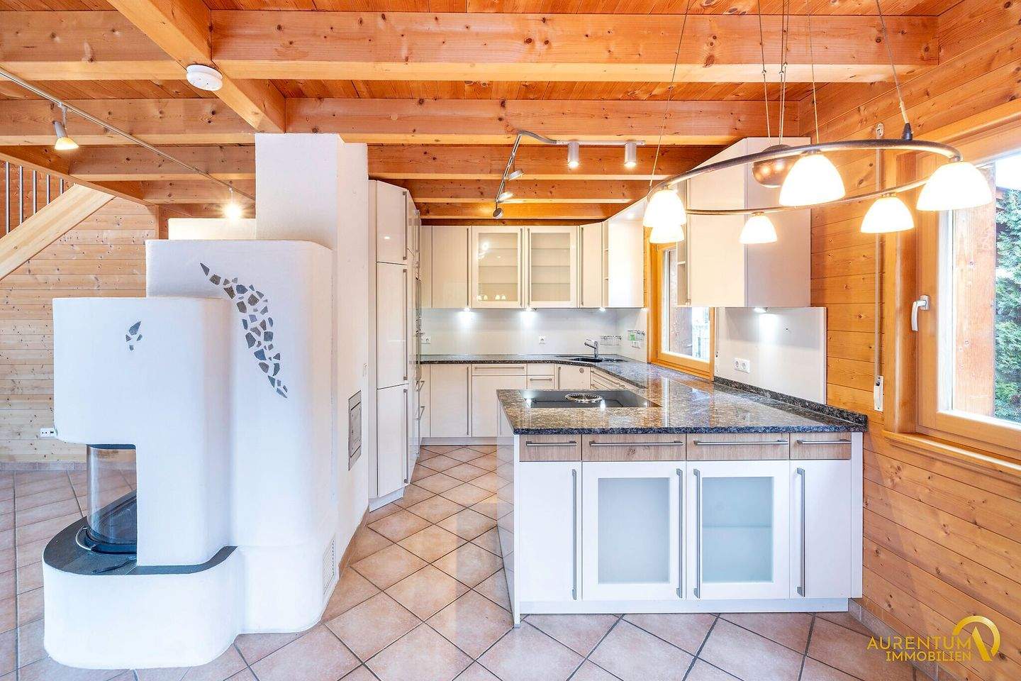 Thumbnail-Geschmackvolles A+-Holzmassivhaus mit 250 m², inkl. Einliegerwohnung & PV mit Speicher