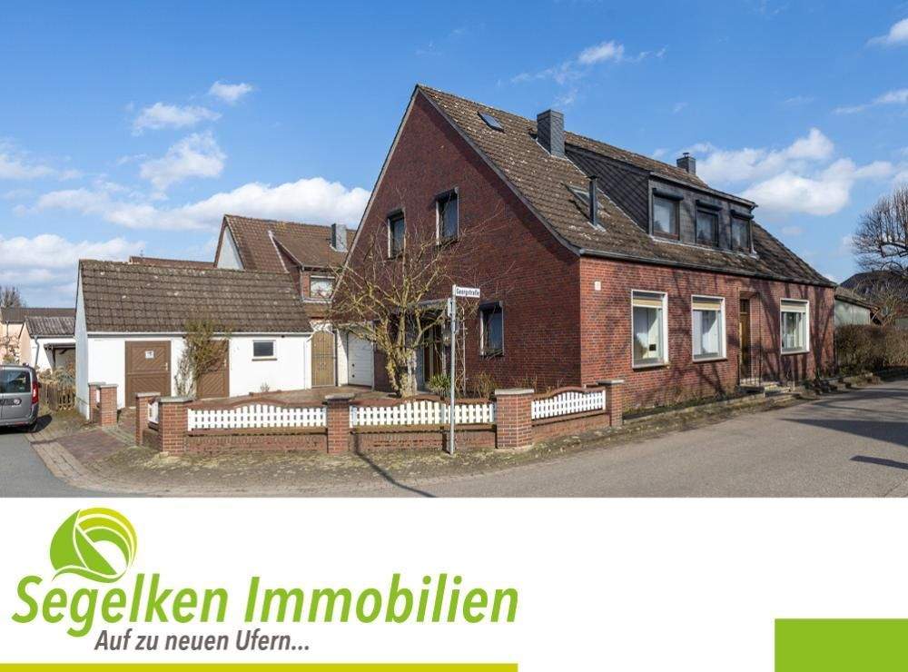 Thumbnail-Ein- bis Zweifamilienhaus mit zwei Garagen, Carport und großem Garten