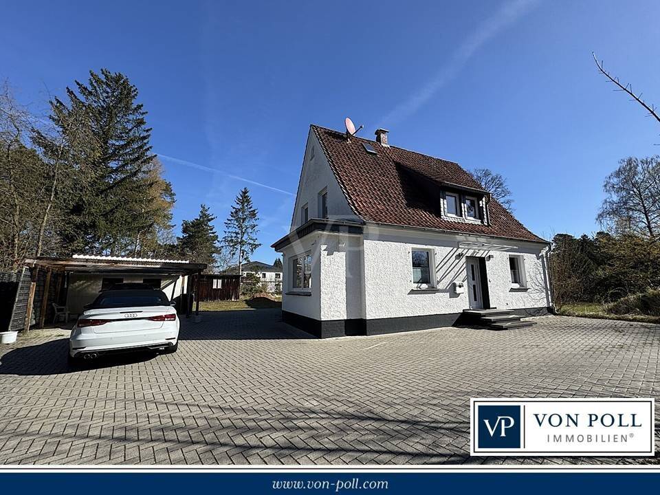 Thumbnail-Einfamilienhaus mit großem Grundstück und Anbaupotential.