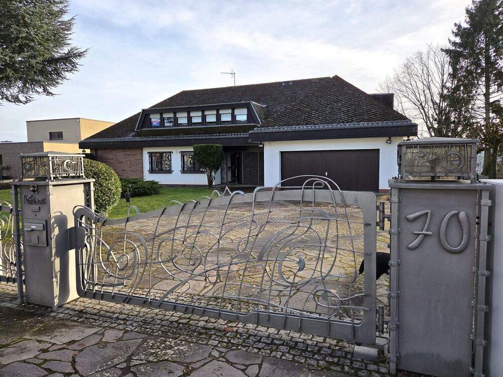 Thumbnail-Traumhaftes Einfamilien Haus in Höhenlage mit Fernblick!