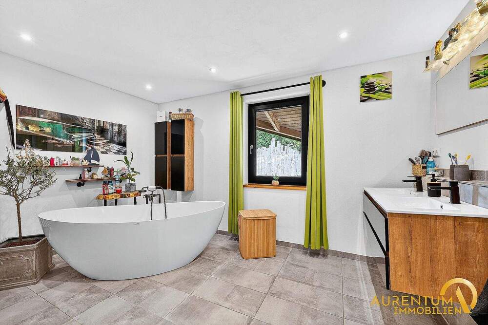 Thumbnail-Einzigartiges Anwesen im Bayerischen Wald-sanierter Bungalow mit 4.782 m² Grund und traumhafter Lage