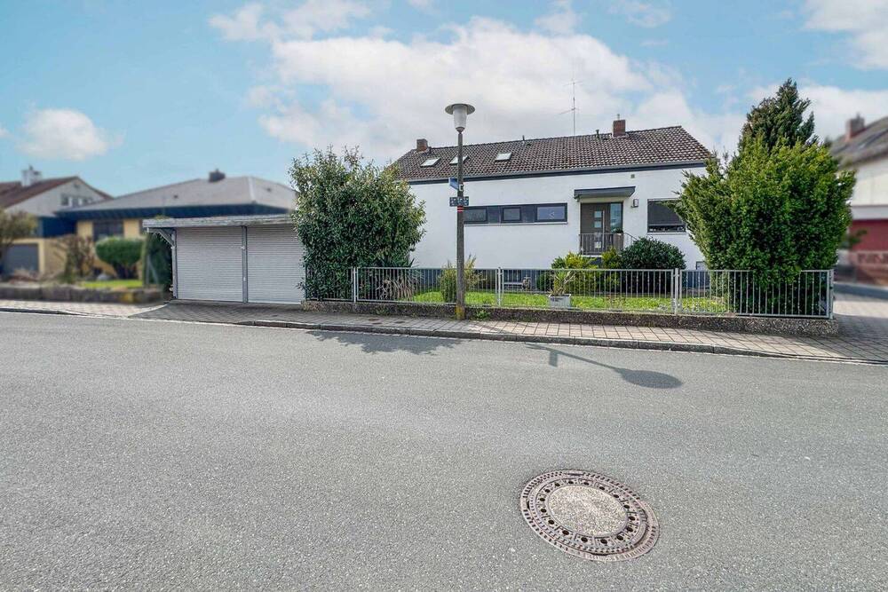 Thumbnail-Haus-im-Haus Gefühl! 3-Zimmer-Wohnung mit Galerie, Ankleide & eigenem Zugang im Zweifamilienhaus