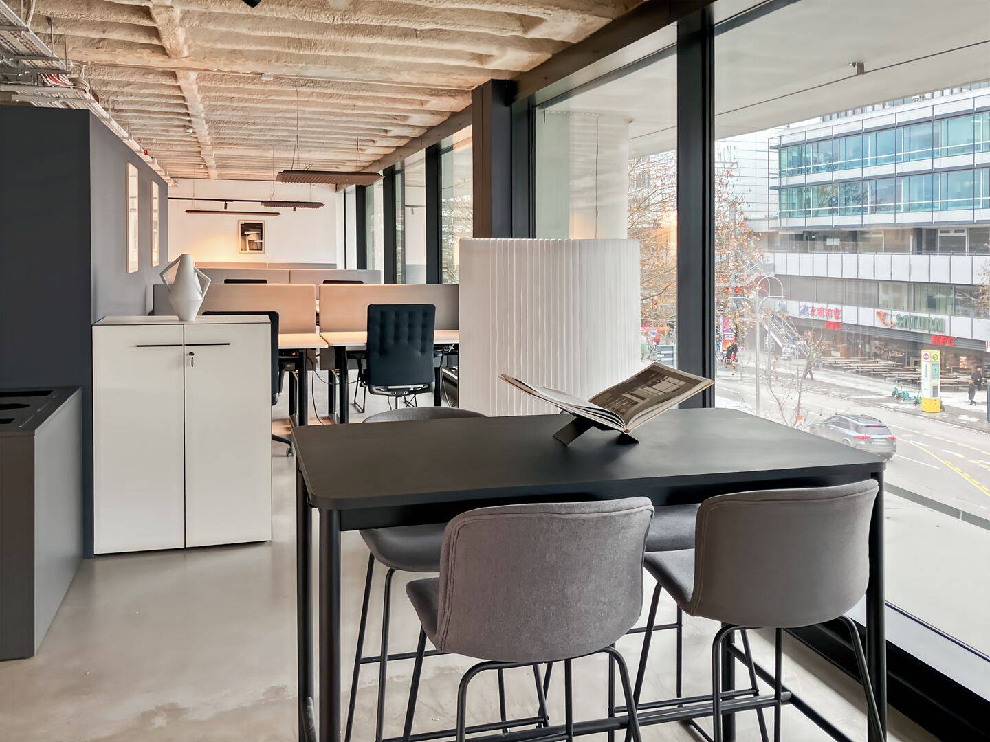 Thumbnail-Privater Büroraum für 1 Person in Regus Bikini Berlin