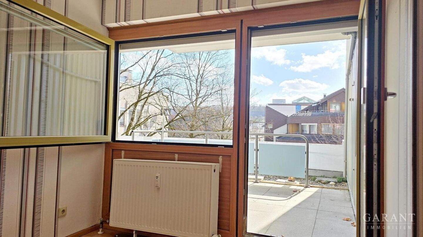 Thumbnail-Gepflegte 2 Zimmer-Wohnung mit großer Terrasse in zentraler Lage!