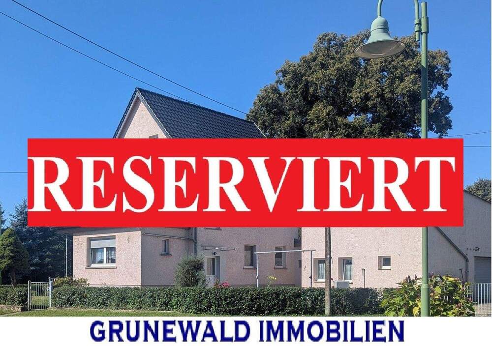 Thumbnail-RESERVIERT! Viel Platz für die ganze Familie – Einfamilienhaus mit Nebengelass und Garagen