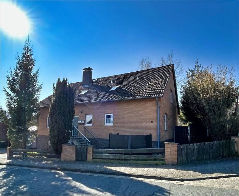 Thumbnail-Einfamilienhaus mit Einliegerwohnung und großem Grundstück in Salzgitter-Gebhardshagen