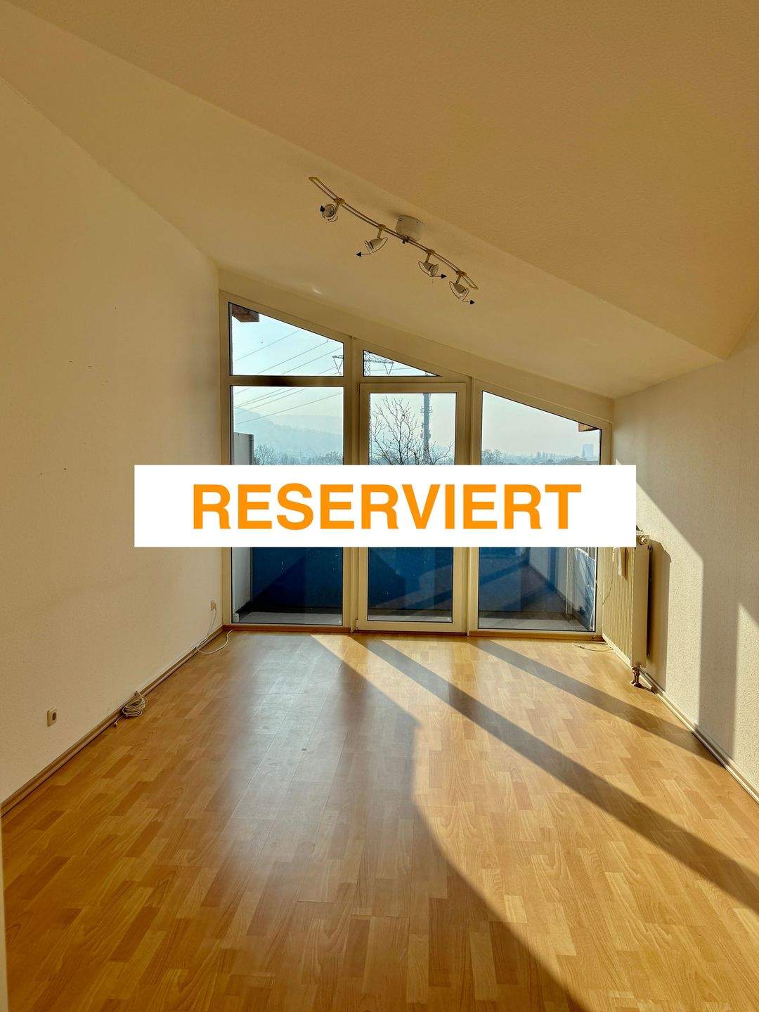 Thumbnail-RESERVIERT: Perfekte erste Eigentumswohnung mit schöner Fernsicht und Top-Lage