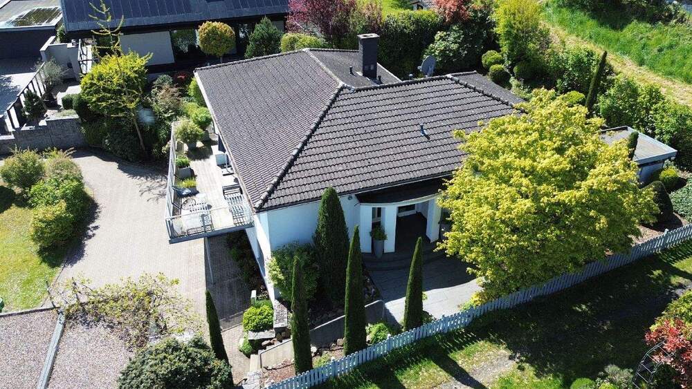 Thumbnail-Fernsicht exponierte Lage - Massives EFH mit ELW, LWP, Solar, Kamin, 3 Bäder Ittenbach