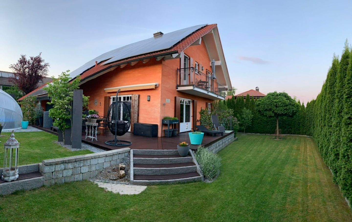 Thumbnail-Hochwertiges Einfamilienhaus im mediterranen Stil mit Pool, Sauna, PV und blickgeschütztem Garten