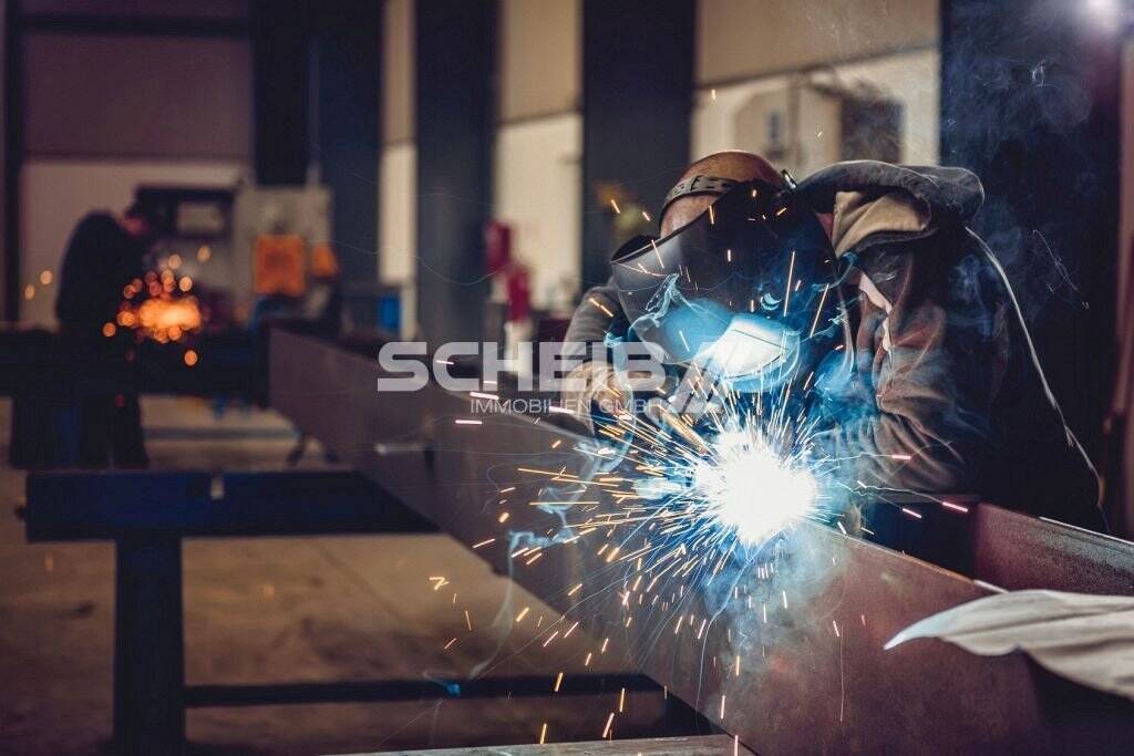 Thumbnail-Produktion, Verkauf und Büro in guter Lage