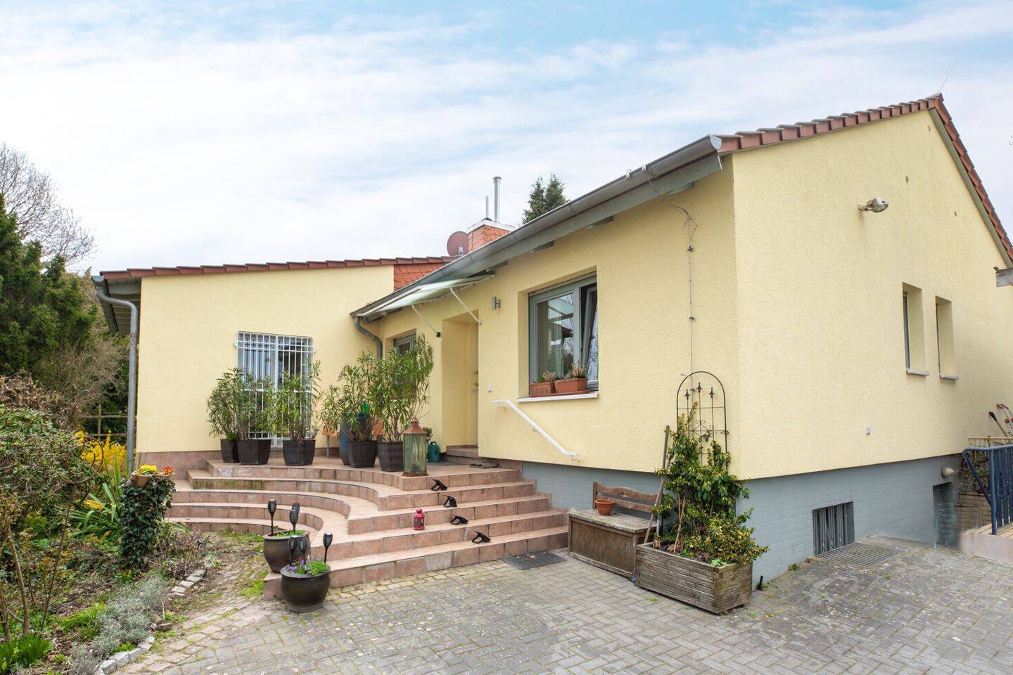 Thumbnail-Bungalow in ruhiger Sackgassenlage in Dreieichenhain