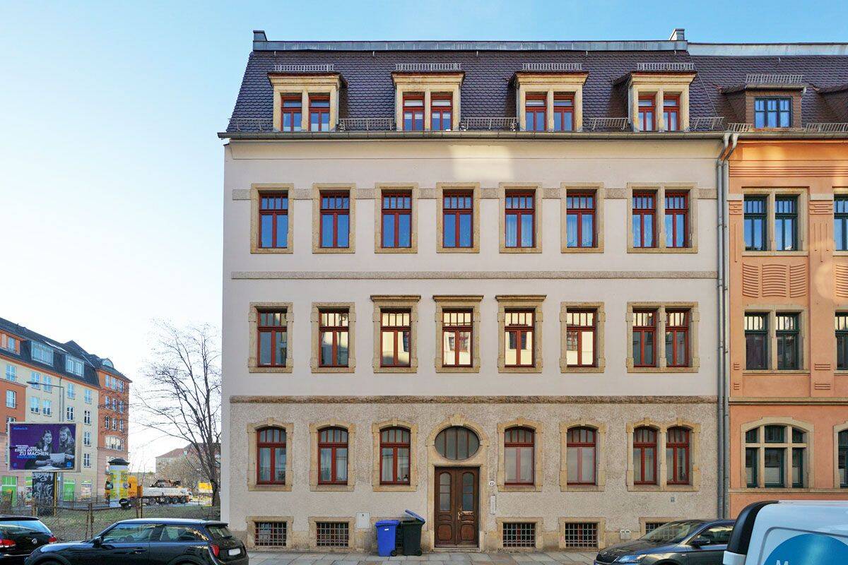 Thumbnail-Friedrichstadt, im Hochparterre: Balkon + Dusche