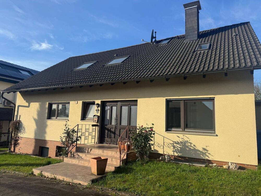 Thumbnail-Freistehendes Einfamilienhaus mit Ausbaureserve, schönem Garten & Garage in ruhiger Sackgasse in Mettmann Süd!