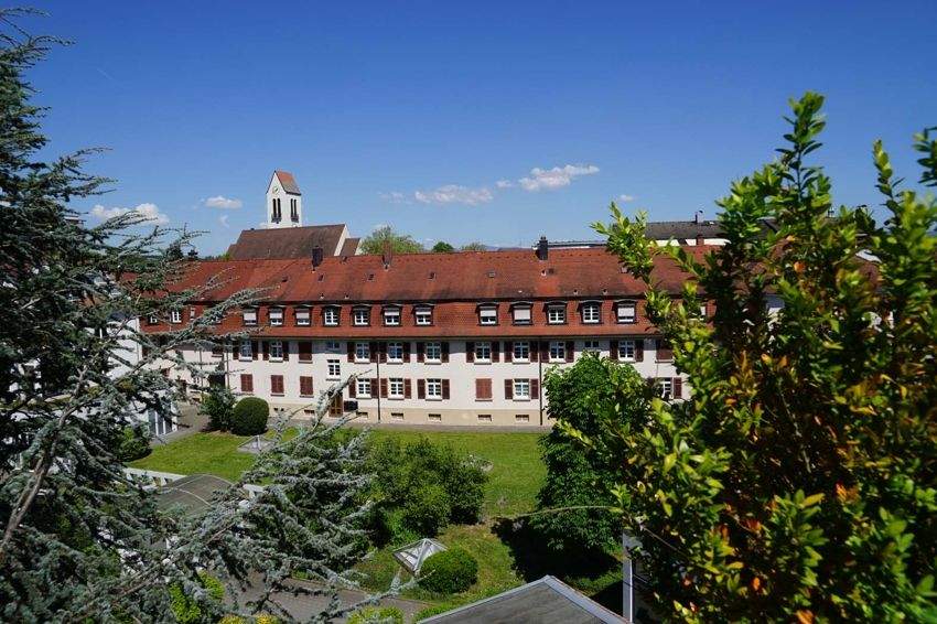 Thumbnail-3-Zi Dachwohnung TOP-Lage! mit großer Dachloggia und Garage im Stadtzentrum Rheinfelden