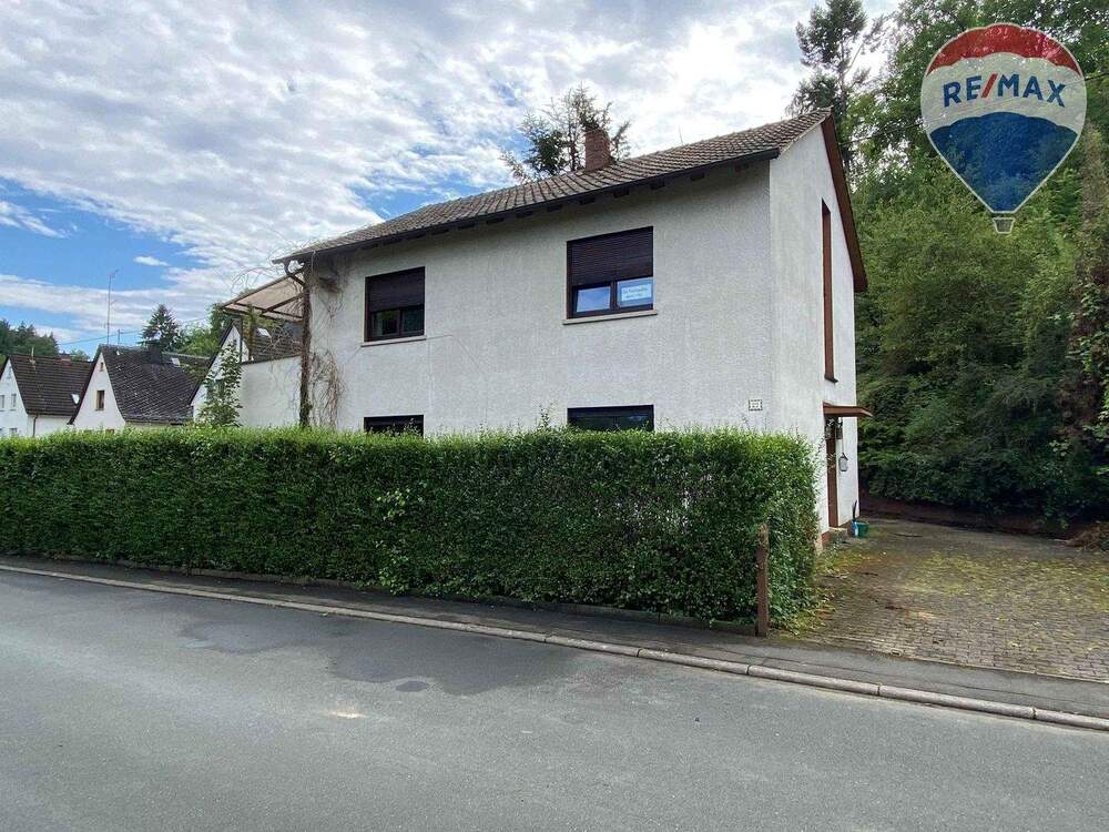Thumbnail-Einfamilienhaus in Selters mit großem Grundstück