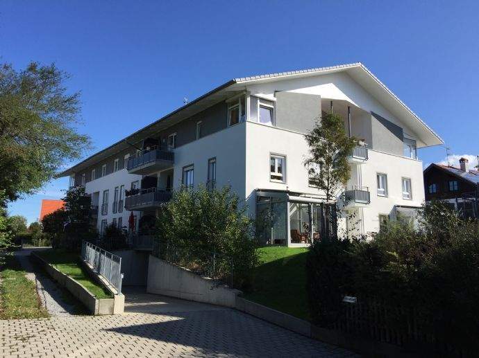 Thumbnail-Sonnig, helle 2- Zi. Seniorenwhg. barrierefrei, Aufzug, Terrasse; Küche