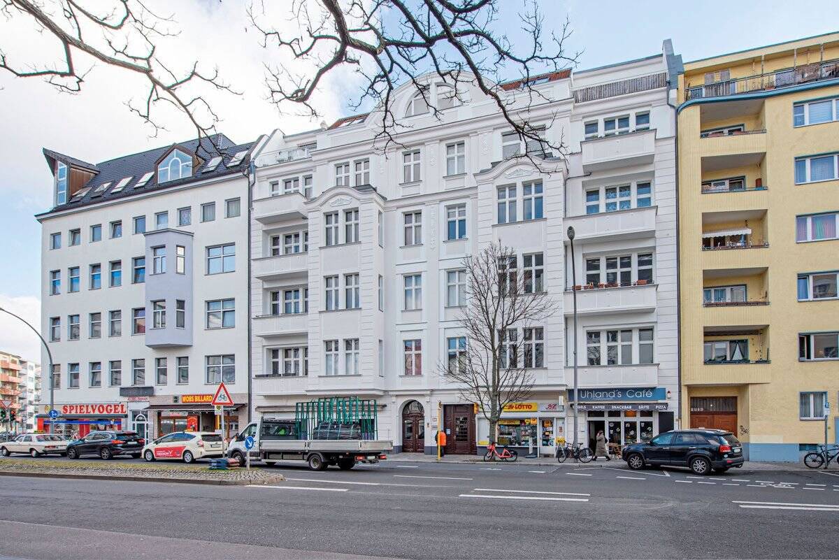 Thumbnail-An belebter Kreuzung: Gewerbeeinheit mit 2 Zimmern, 104 m², provisionsfrei - jetzt kaufen!