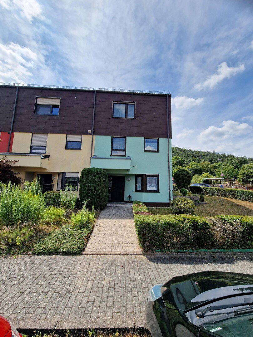 Thumbnail-Reihenendhaus + Garage im Garagenhof