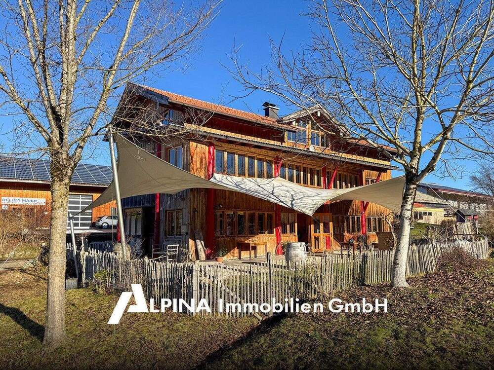 Thumbnail-Arbeiten und Wohnen an einem Ort - großzügige Immobilie mit Raum für Familie, Betrieb und Zukunft