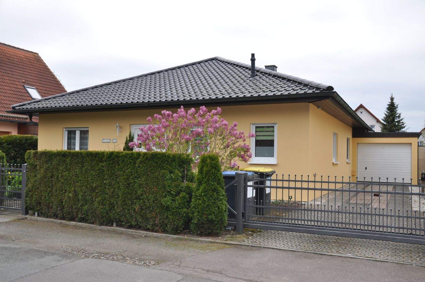 Straßenansicht.JPG