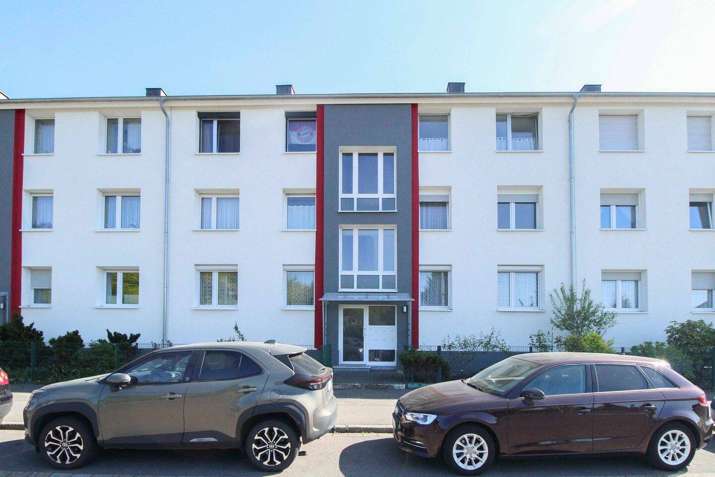 Thumbnail-Erdgeschosswohnung mit Entwicklungspotenzial in Krefeld-Linn