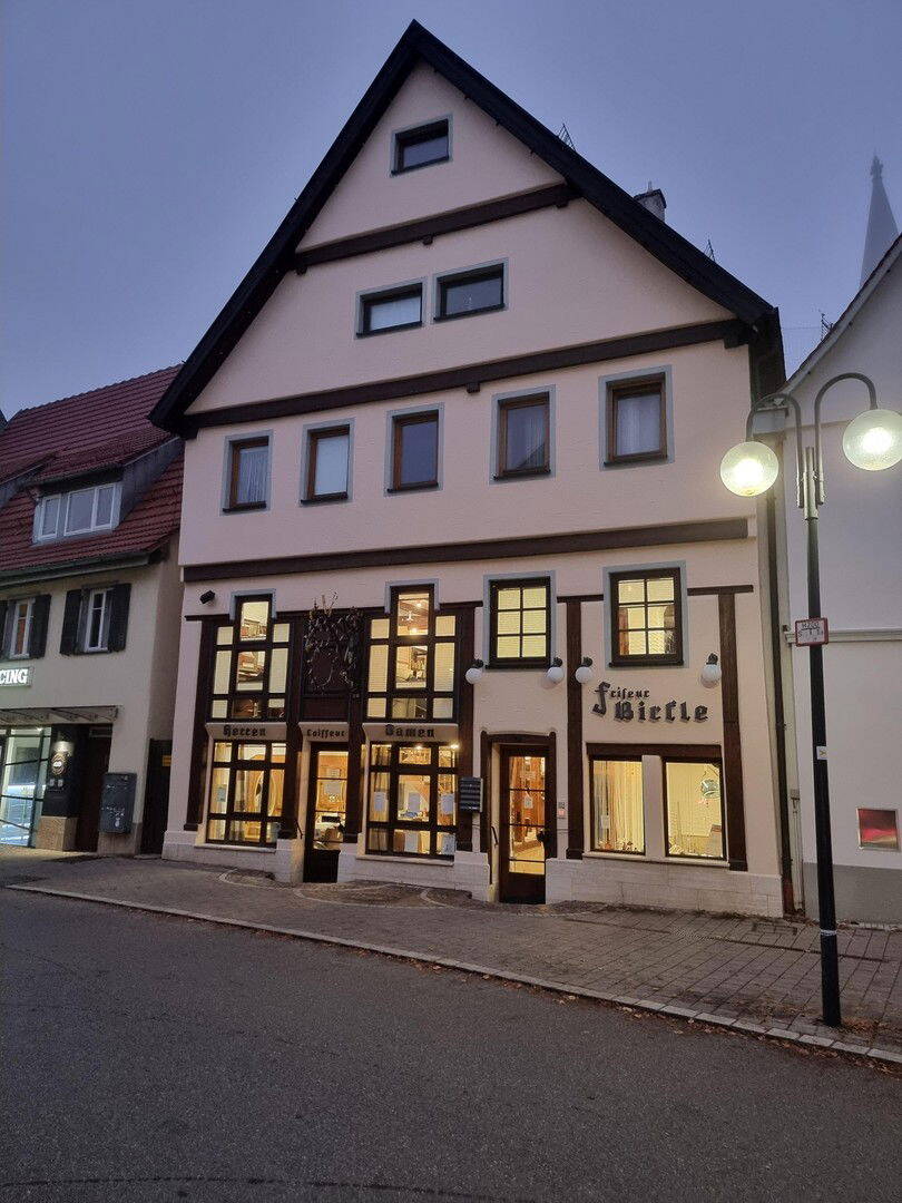 1) Hausansicht