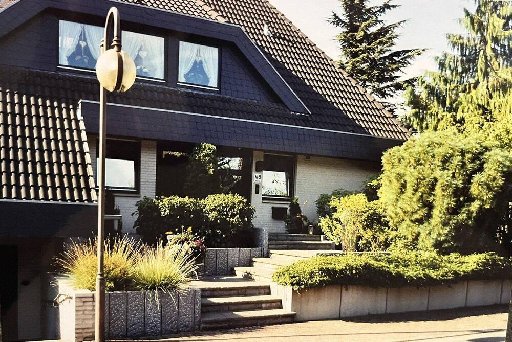 Thumbnail-Charmantes Einfamilienhaus mit Ausbaureserve