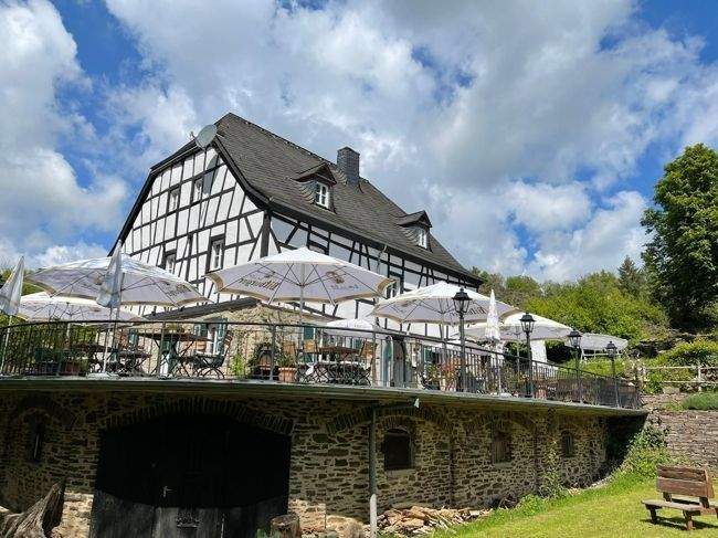 Thumbnail-Historische ehem. Mühle von 1651 in Alleinlage unter der Burg Pyrmont