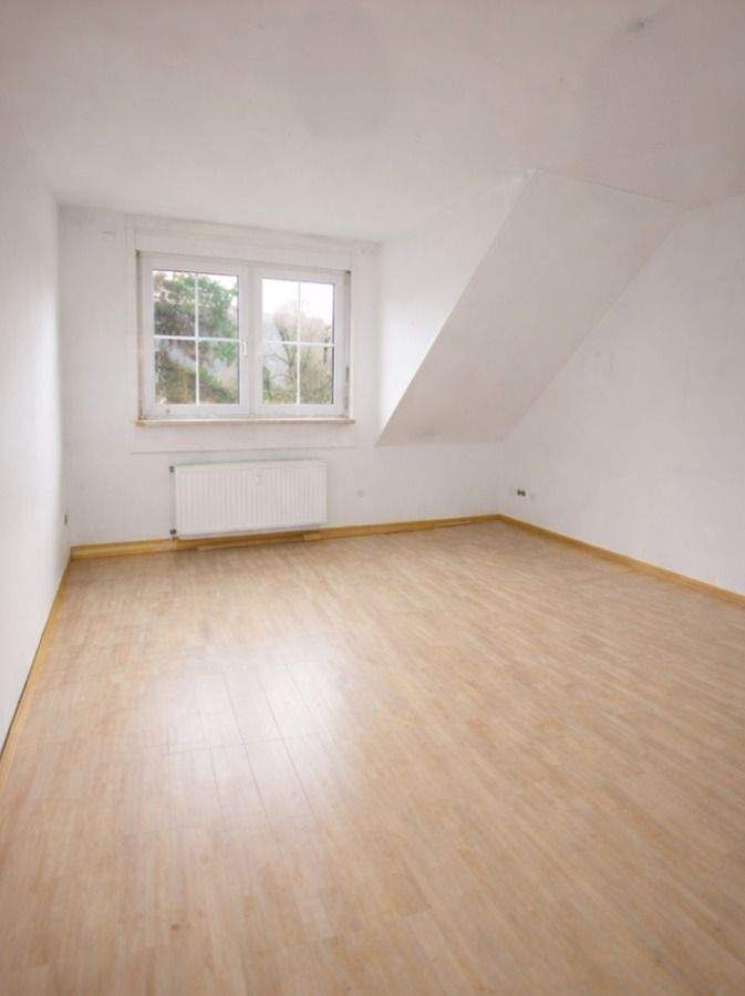 Thumbnail-Gemütliche, renovierte 2-DG Wohnung in Eschborn + EBK