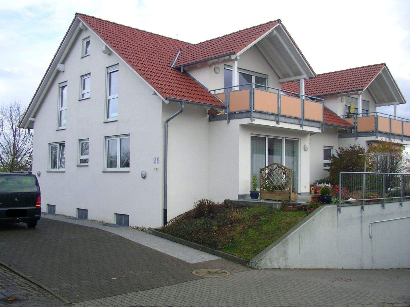 Thumbnail-Tolle 3-Zi.-EG-Whg. mit Terrasse + EBK in ruhiger Lage in Öschelbronn