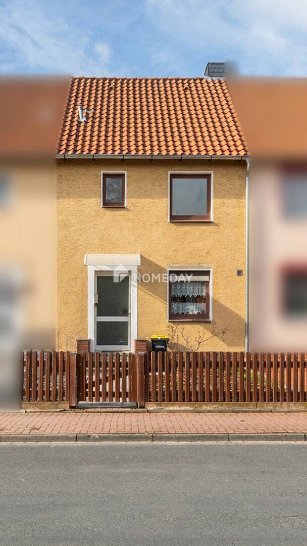 Thumbnail-Charmantes Reihenhaus mit Gartenidylle und Ausbaupotenzial in zentraler Lage