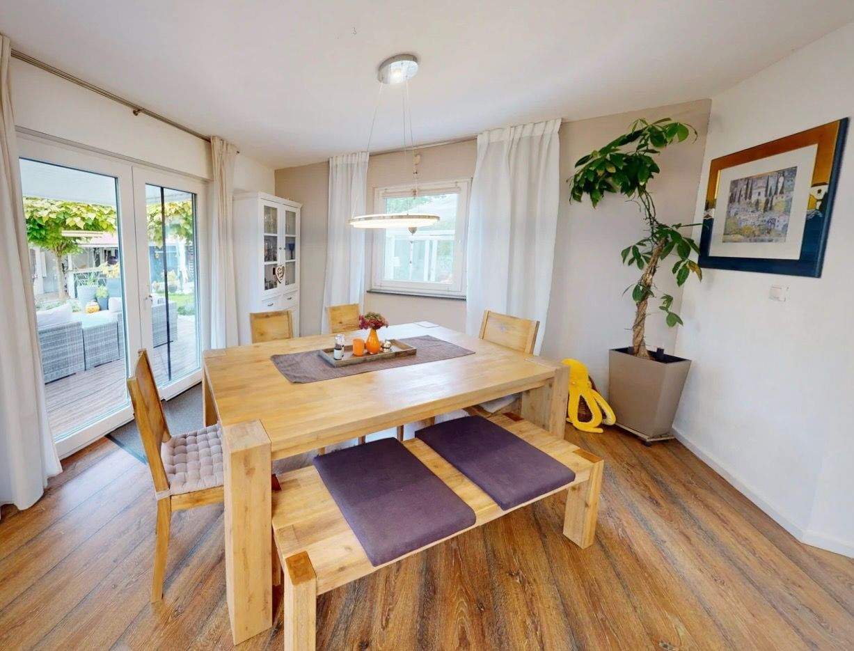 Thumbnail-Elegantes Familienhaus mit Gartenparadies, Whirlpool und Wintergarten - Ihr traumhafter Rückzugsort!