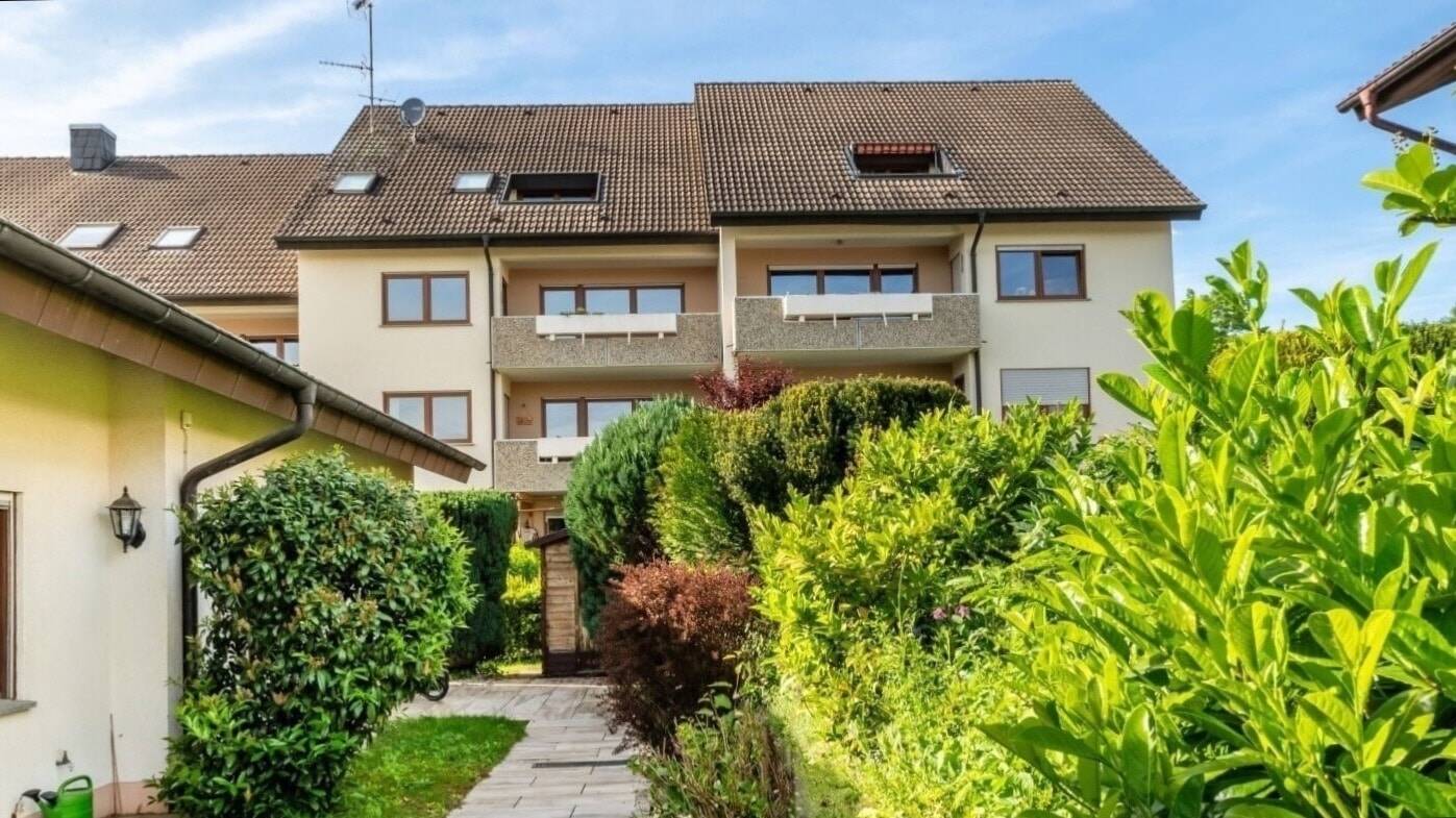 Thumbnail-Gut geschnitten und schon mit neuer Heizung, Fenstern und Dach...