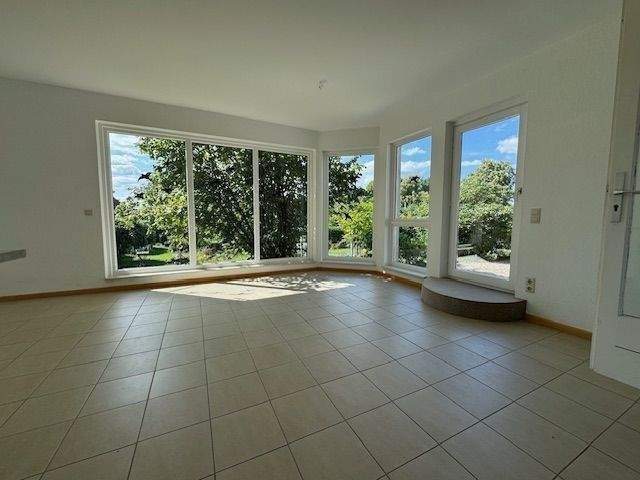 Thumbnail-Großzügige Erdgeschoss-Wohnung mit Wintergarten in Schneverdingen