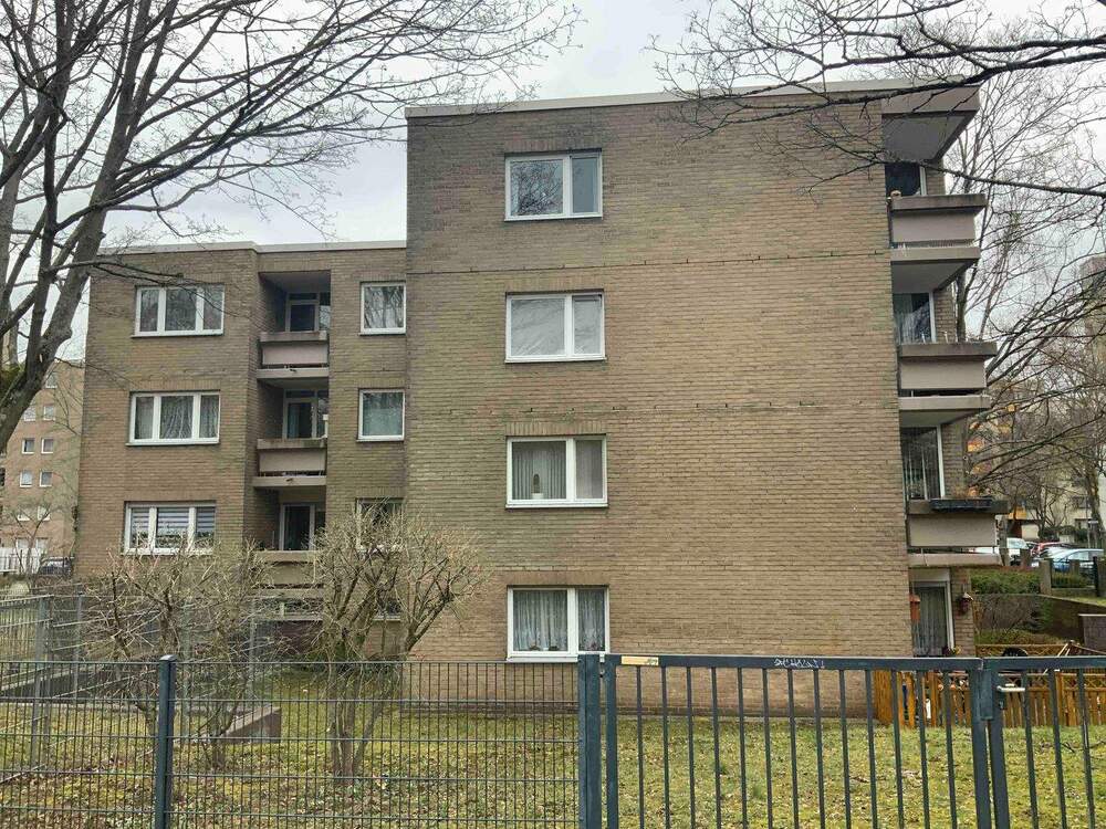 Thumbnail-9702025 Frisch sanierte 4-Zimmer-Wohnung in Köln-Seeberg - Erstbezug nach Komplett-Renovierung