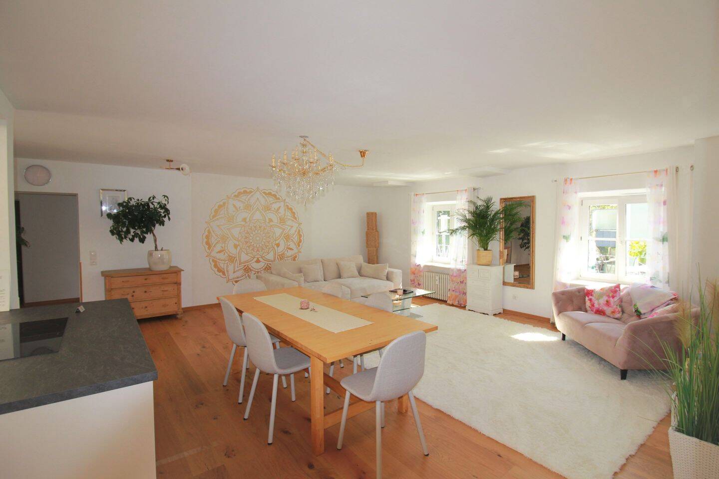 Thumbnail-**Traumhaft schöne ca. 130 m² Wohnung mit Lichtinnenhof in Kolbermoor**