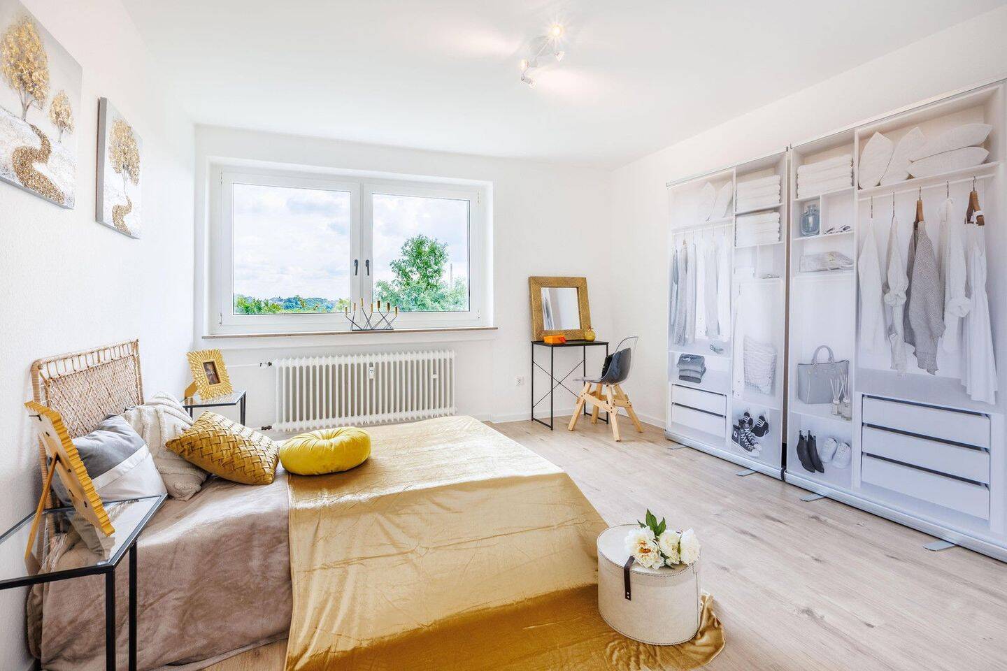 Schlafzimmer 1