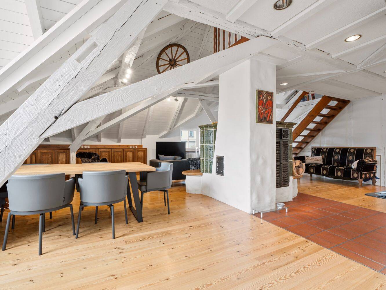 Thumbnail-Denkmal trifft Design - stilvolle 5-Zimmer-Maisonette im Zentrum von Konstanz