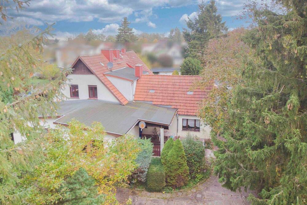 Thumbnail-Zuhause inkl. Garten, 2 Garagen und Carportstellplatz in Wassernähe