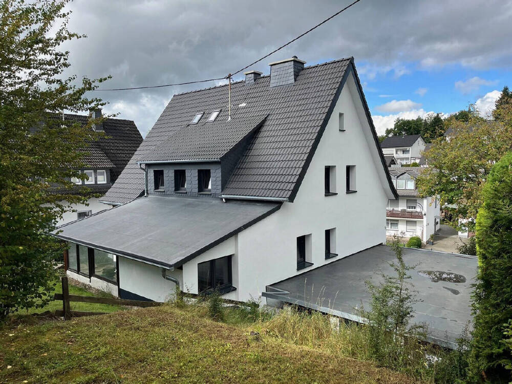 Thumbnail-Zweifamilienhaus mit Einliegerwohnung - modernisiert, großzügig, wirtschaftlich durchdacht