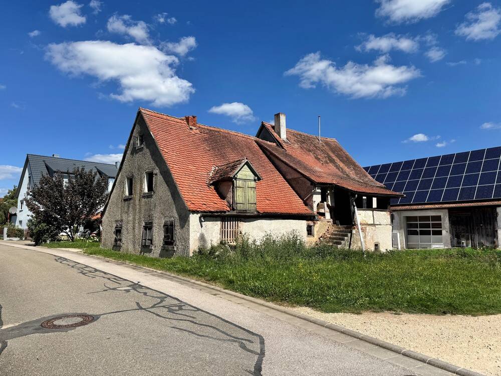 Thumbnail-DENKMAL - Bauernhausgruppe in toller Ortsrandlage