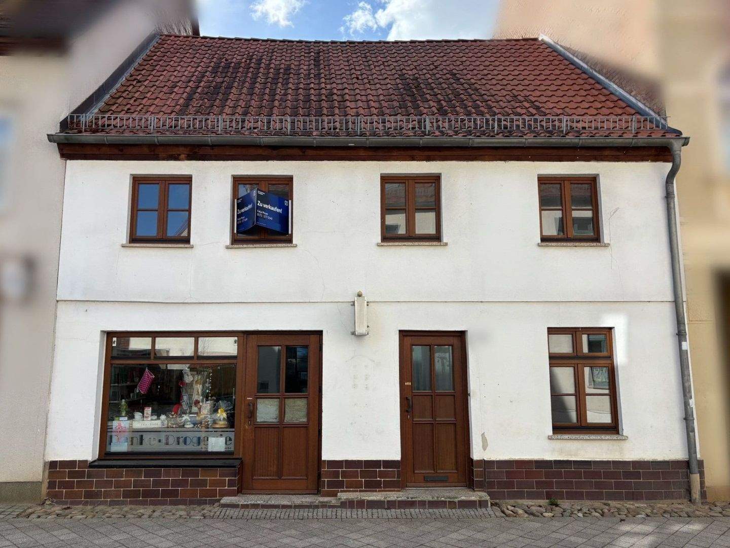 Thumbnail-Kleines Reihenmittelhaus mit Grundstück im Zentrum der Stadt !
