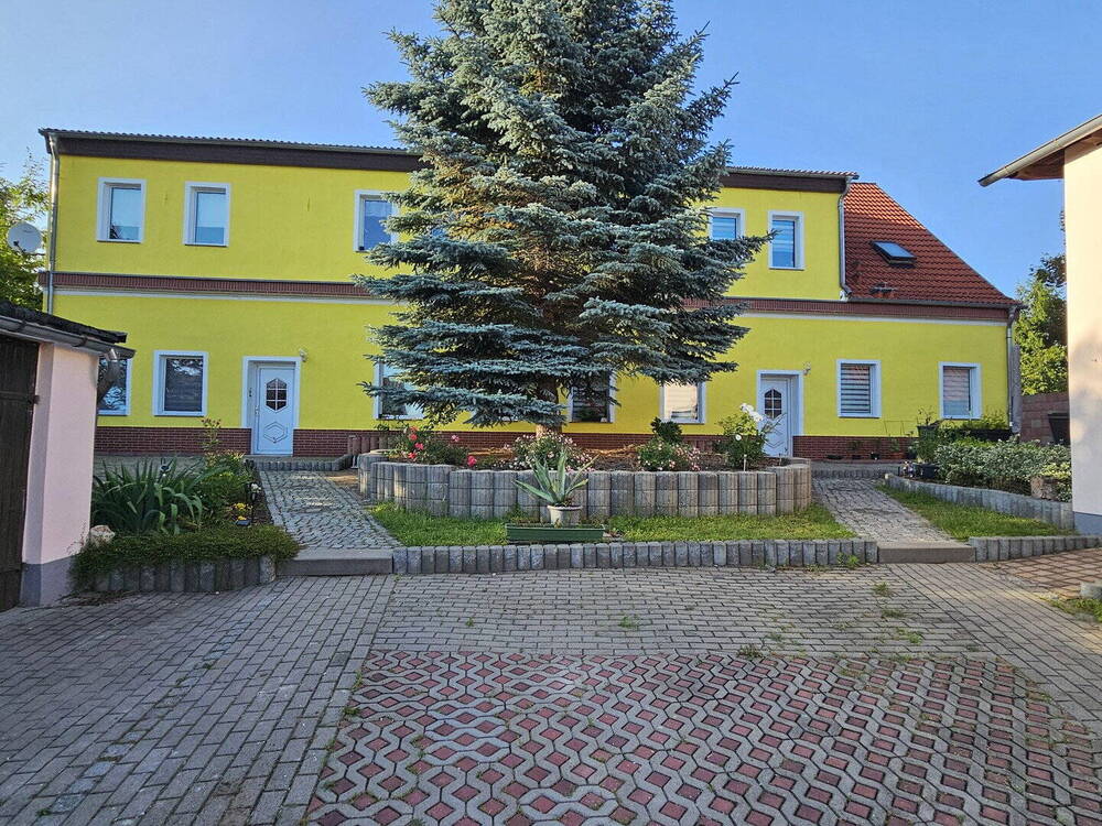 Thumbnail-Mehrfamilien Haus vermietet von privat zu verkaufen