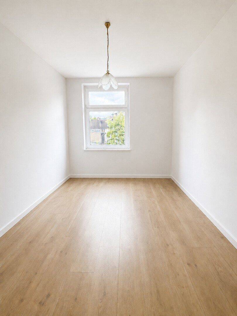 Thumbnail-Ab sofort: renovierte 3,5-Zimmer-Wohnung mit 2 Bädern und 2 Balkonen