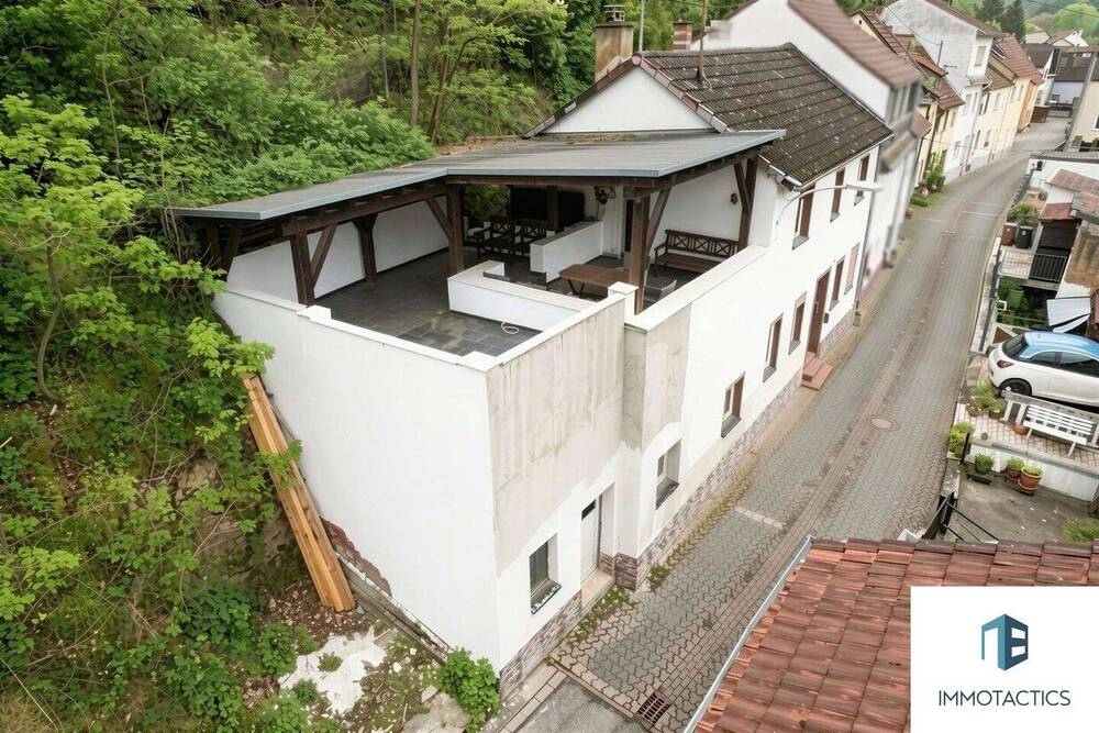 Thumbnail-Haus mit Potenzial für Handwerker - sofort frei, mit großer Dachterrasse und Gartengrundstück
