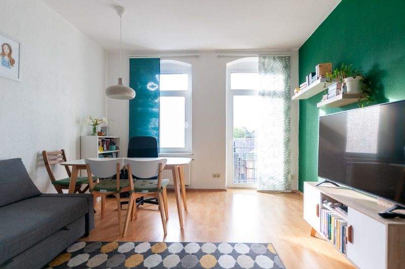 Wohnzimmer Blickrichtung Balkon