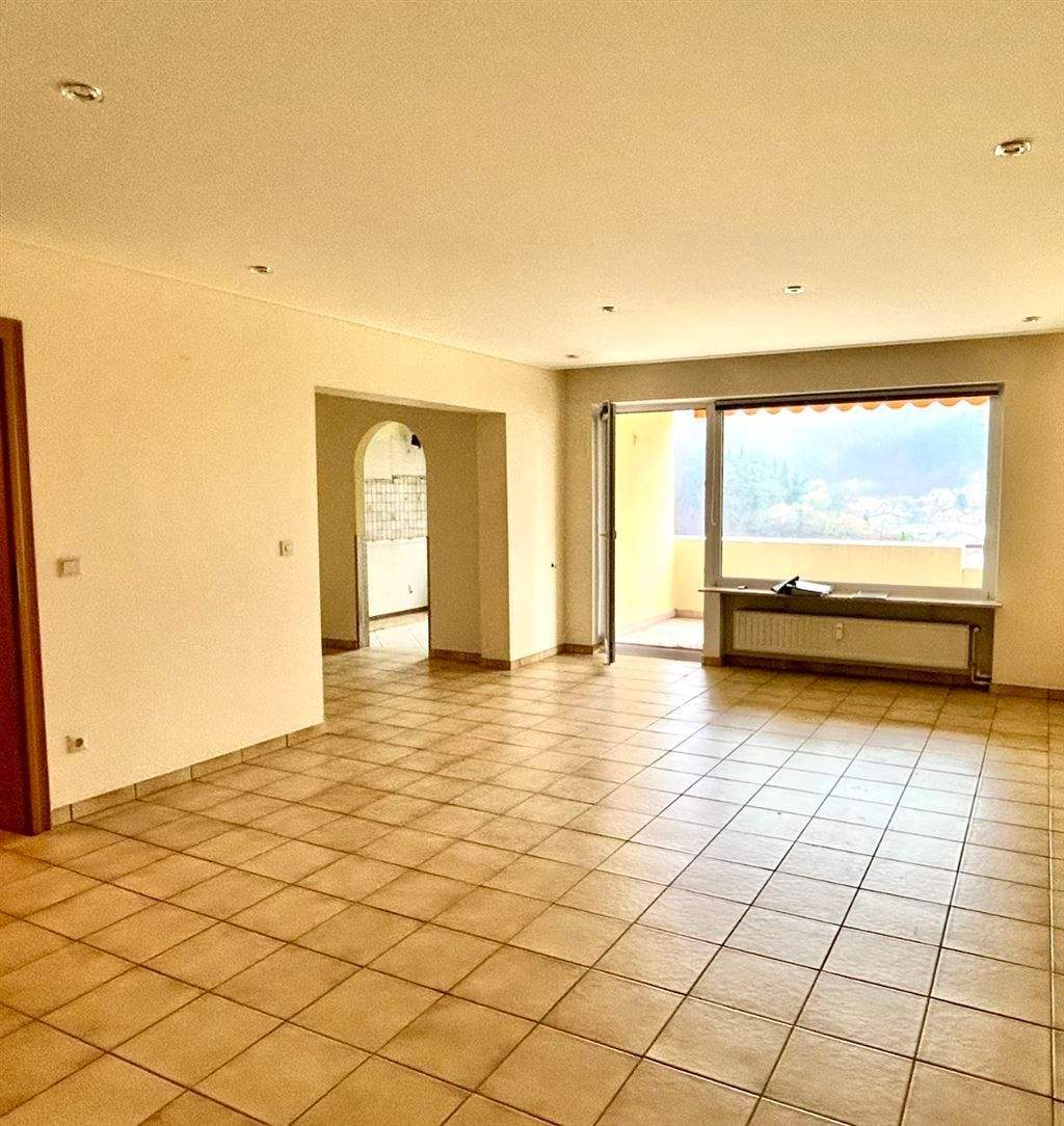 Thumbnail-Sbr.-Scheidt: Geräumige 2 ZKB mit Balkon in ruhiger Lage