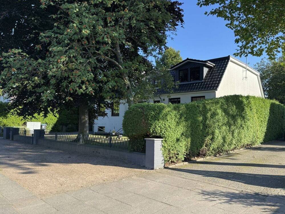 Thumbnail-Schöne Wohnung mit Mittelreihenhauscharakter - Wohnen in bester Lage von Bramfeld