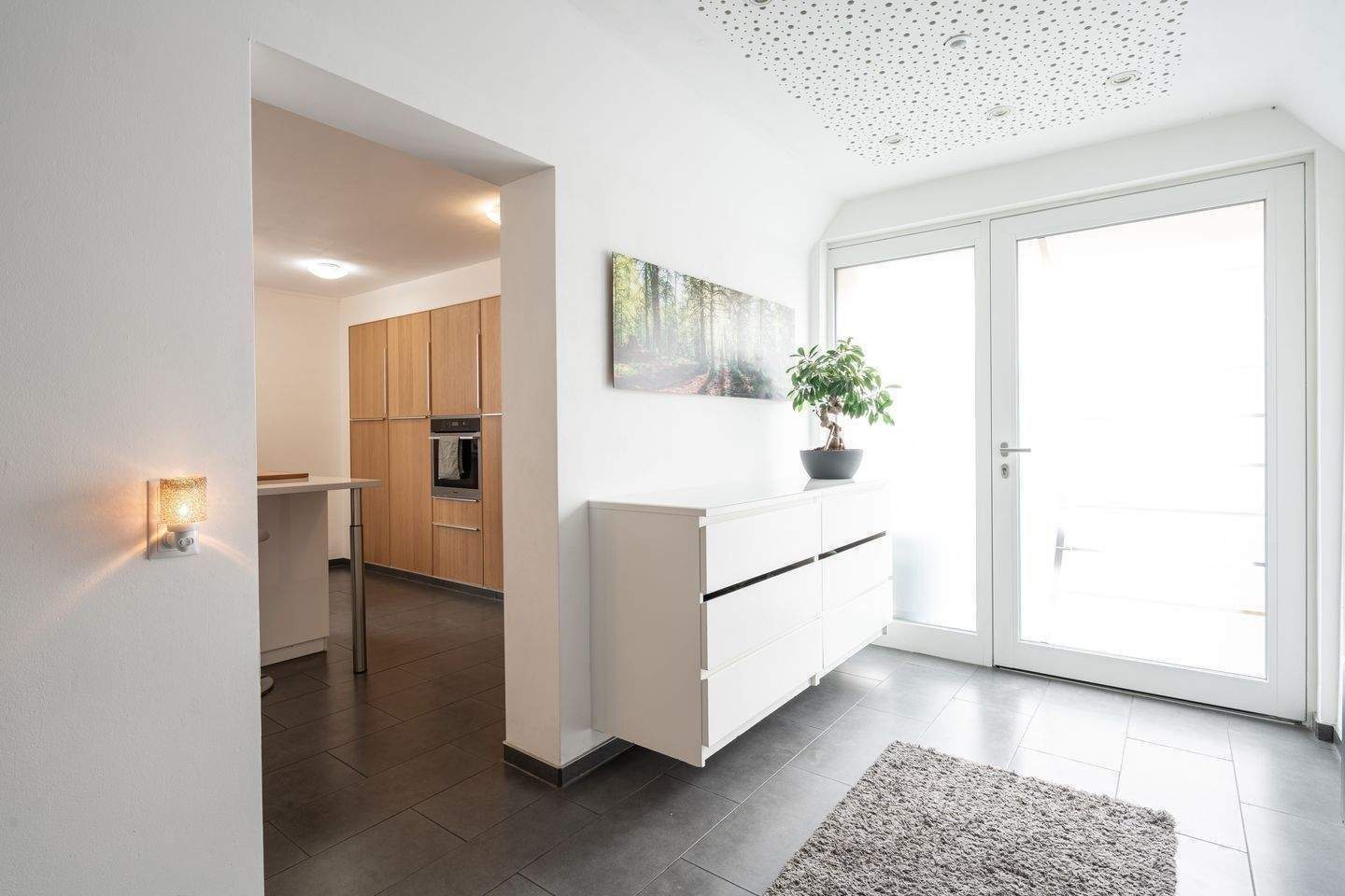 Thumbnail-Ab 01.06. bezugsfrei! Modernes Einfamilienhaus im Innenort von Tauberrettersheim