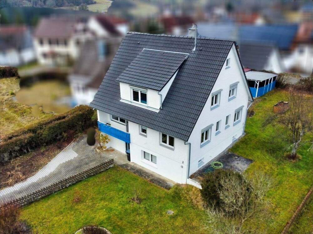 Thumbnail-Stilvoll modernisiertes Einfamilienhaus mit großzügigem Grundstück